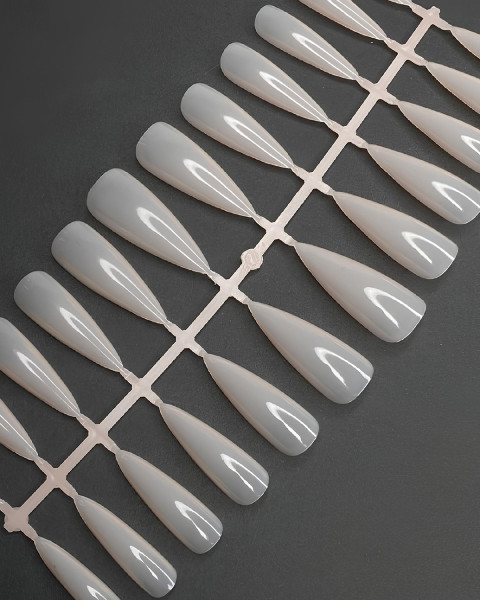 Tips do przedłużania paznokci w pojemniku, różowe, 240 szt (Stiletto)